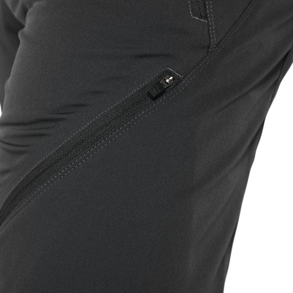 High-resolution studio image of 100%, Airmatic Short (MTB), Shorts, SKU 50010141, color options Black, Charcoal, Navy, sizes 28–38, Designed for Mountain Bike, BMX and E-Bike riders