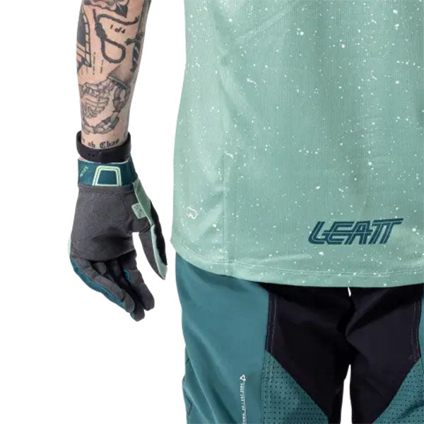 Detailed product image of Leatt, Enduro 3.0 Jersey (MTB) Mountain Bike in Pistachio, Colors: Black, Graphite, Pistachio, Rust, Sizes: 2-3, SKU: 5025010244