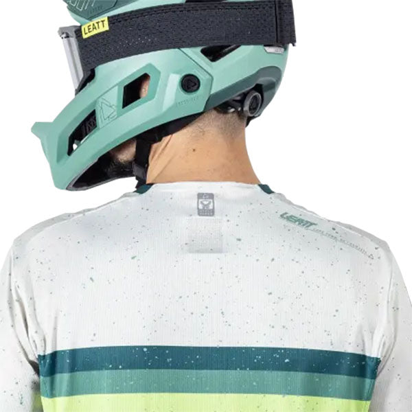 Detailed product image of Leatt, Enduro 3.0 Jersey (MTB) Mountain Bike in Pistachio, Colors: Black, Graphite, Pistachio, Rust, Sizes: 2-3, SKU: 5025010244