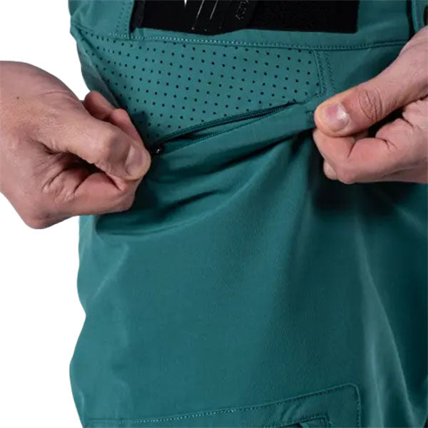 Studio product image of Leatt, Enduro 3.0 Pant (MTB) Mountain Bike in Teal, Colors: Black, Loam, Teal, Sizes: 28-40, SKU: 5025010304
