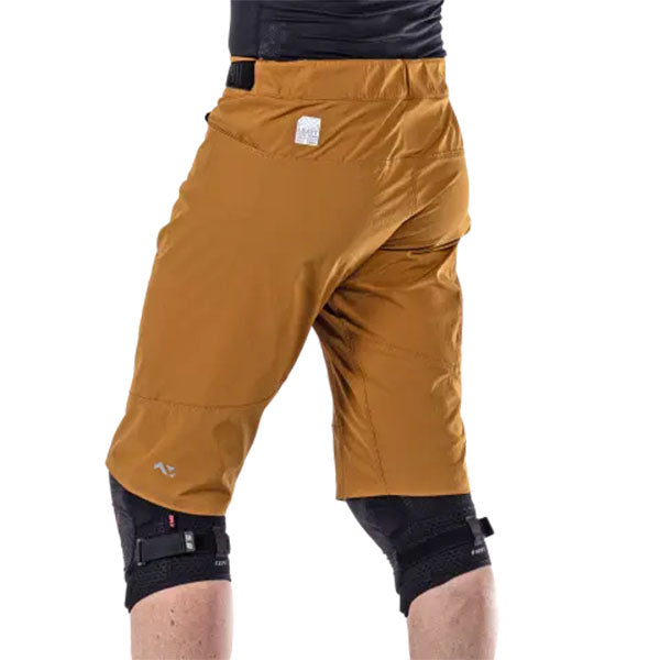Product image of Leatt, Trail 2.0 Shorts (MTB) Mountain Bike in Black, Colors: Black, Peanut, Teal, Sizes: 28-40, SKU: 5025104163