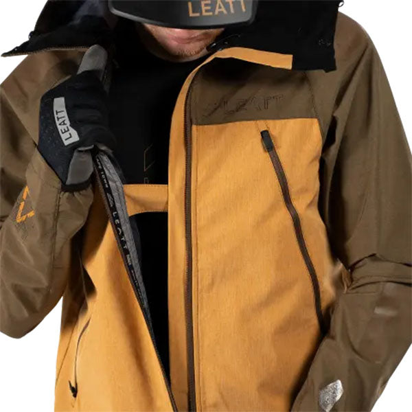 Studio product image of Leatt, HydraDri 4.0 Jacket (MTB) Mountain Bike in Black, Colors: Black, Rust, Timber, Sizes: 2-3, SKU: 5025104381