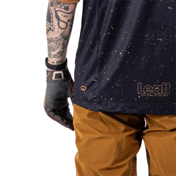 Detailed product image of Leatt, Enduro 3.0 Jersey (MTB) Mountain Bike in Rust, Colors: Black, Graphite, Pistachio, Rust, Sizes: 2-3, SKU: 5025010244