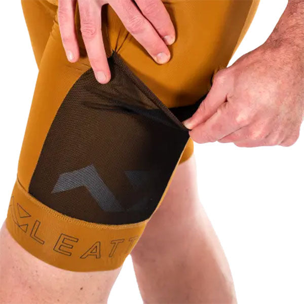 Product photo showing Leatt, Endurance 5.0 Shorts (MTB) Mountain Bike in Black, Colors: Black, Peanut, Sizes: 28-40, SKU: 5025103582