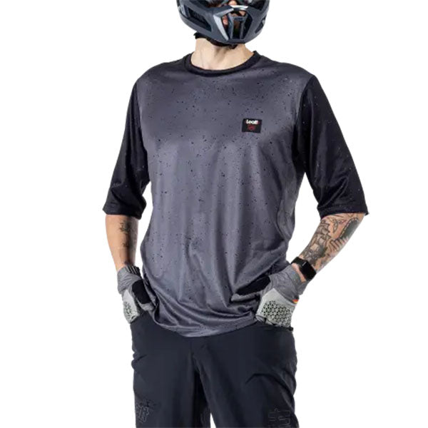 Product image of Leatt, Enduro 3.0 Jersey (MTB) Mountain Bike in Black, Colors: Black, Graphite, Pistachio, Rust, Sizes: 2-3, SKU: 5025010244