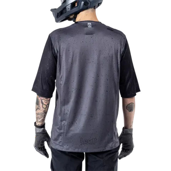 Product photo showing Leatt, Enduro 3.0 Jersey (MTB) Mountain Bike in Black, Colors: Black, Graphite, Pistachio, Rust, Sizes: 2-3, SKU: 5025010244
