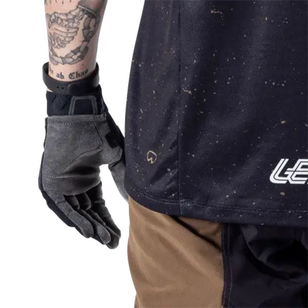 Image showing Leatt, Enduro 3.0 Jersey (MTB) Mountain Bike, Colors: Black, Graphite, Pistachio, Rust, Sizes: 2-3, SKU: 5025010244