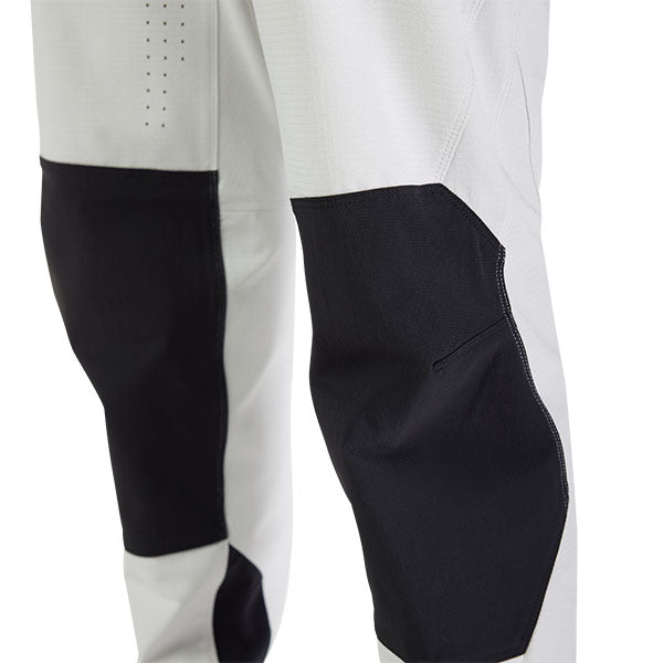 Product image of Fox Racing - Defend Park Pants (MTB) SKU:33656-282-34 | Sizes: 28–38 | Designed for Mountain Bike, BMX and E-Bike riders | Available at BTO Sports