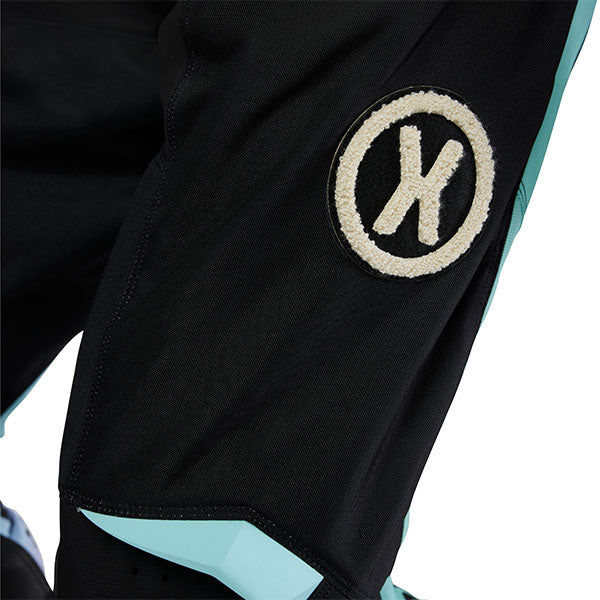 Detail of mesh ventilation zones on Black Hello Future Pants (SKU: 33542-001)