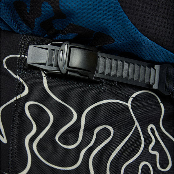 Close-up of waistband and closure system on Black Hello Future Pants (SKU: 33542-001)