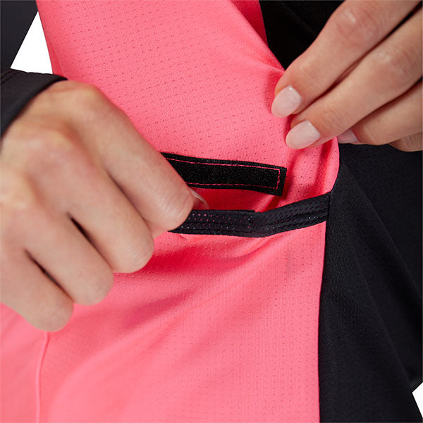 Pocket zipper detail of Pink jersey front (SKU: 33547-170) with Fox branding and ergonomic paneling