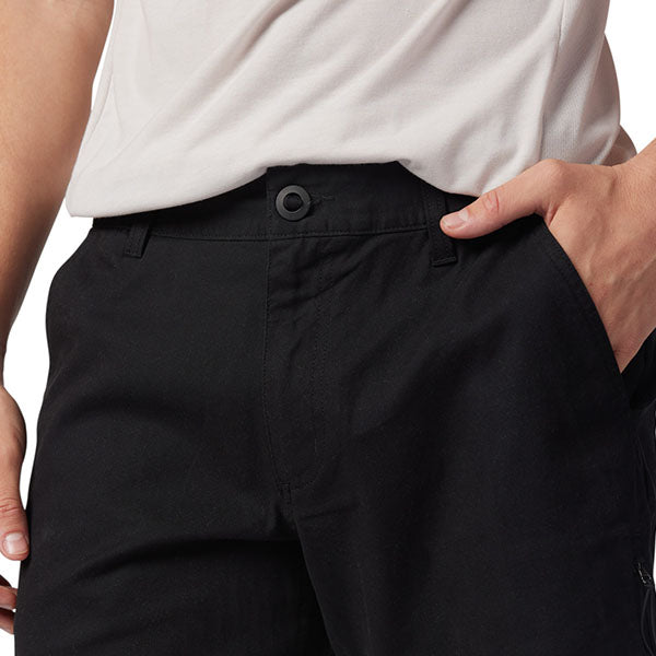 Close-up of Fox logo and fabric texture on Essex 3.0 Shorts in Black, SKU 31667-001