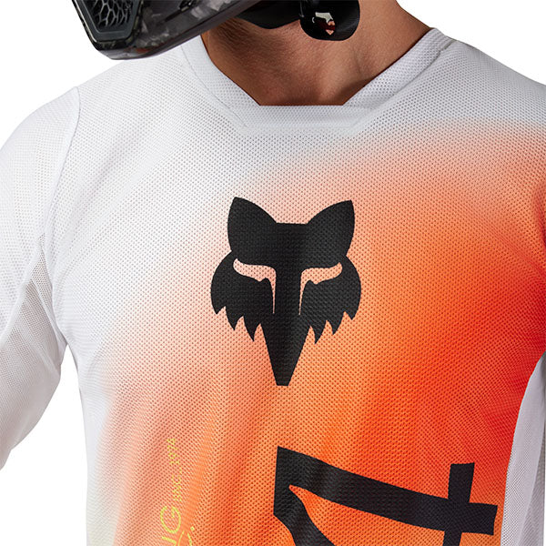 Close-up of sleeve graphics and stitching on White 180 Air Haze Jersey (SKU: 33536-008)
