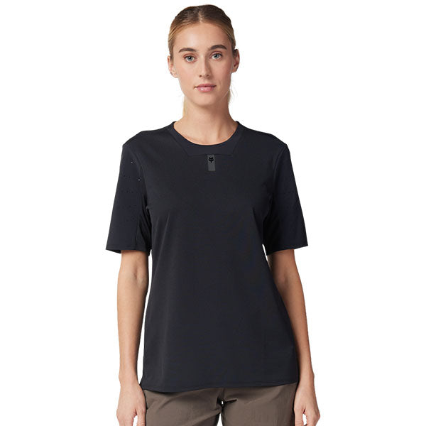 Product image of Fox Racing - Defend Jersey (Womens) (MTB) SKU:32168-001-M | Sizes: SM–XL | Designed for Mountain Bike, BMX and E-Bike riders | Available at BTO Sports