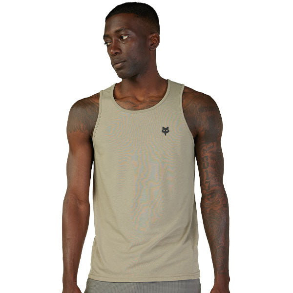 Studio photo on a white background of Fox Racing Forums Tech Tank; showing sleeveless cut, hem shape, and printed or woven branding; SKU 30720-291-S