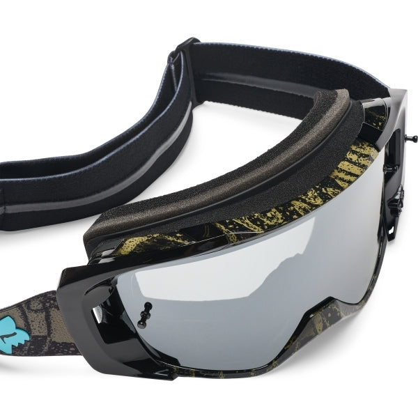 Fox Racing Vue Apex Vivid Goggles in Black, three-quarter lens and frame view, with the curved lens, vented frame, nose bridge, foam edge, and Fox-branded strap. Available options—Color: Black.