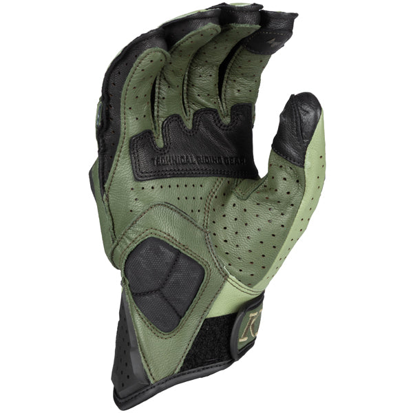 High-resolution studio image of Klim Badlands Aero Pro Short Gloves; showing stitching detail and grip areas; SKU 3924-003-110-001; Sizes: XS-3XL