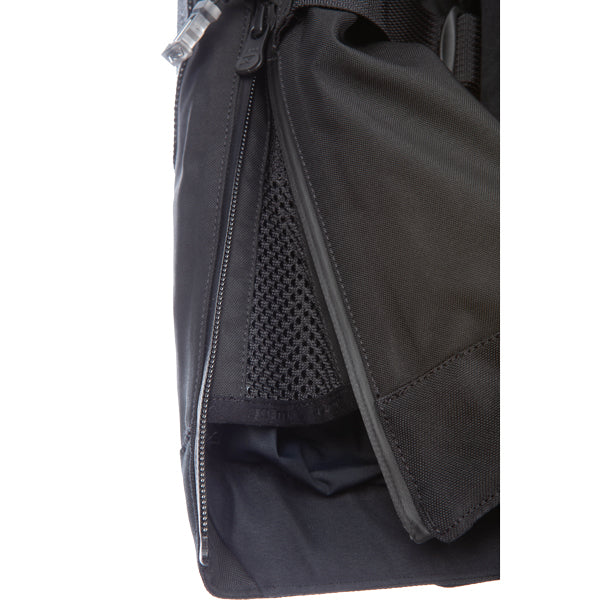 High-resolution studio image of Klim Badlands Pro Jacket; showing outer material, seams, and closures; SKU 4052-004-110-000