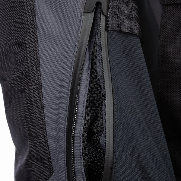 Professional studio photo of Klim Carlsbad Jacket; showing outer material, seams, and closures; SKU 6029-003-120-001; Sizes: S-3XL