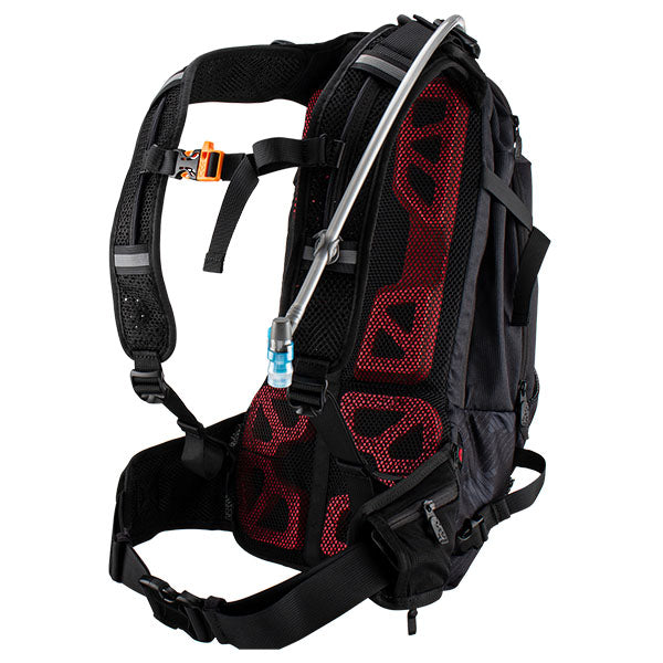 Detailed product image of Leatt, Moto XL 1.5 Hydration System, Colors: Black, Cactus, Orange, SKU: 7024070250