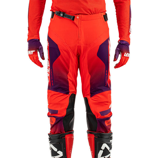 Detailed product image of Leatt, Moto 5.5 I.K.S Pant in Stealth, Colors: Cheetah, Flame, Matcha, Stealth, Sunburn, Sizes: 28-40, SKU: 5025300381