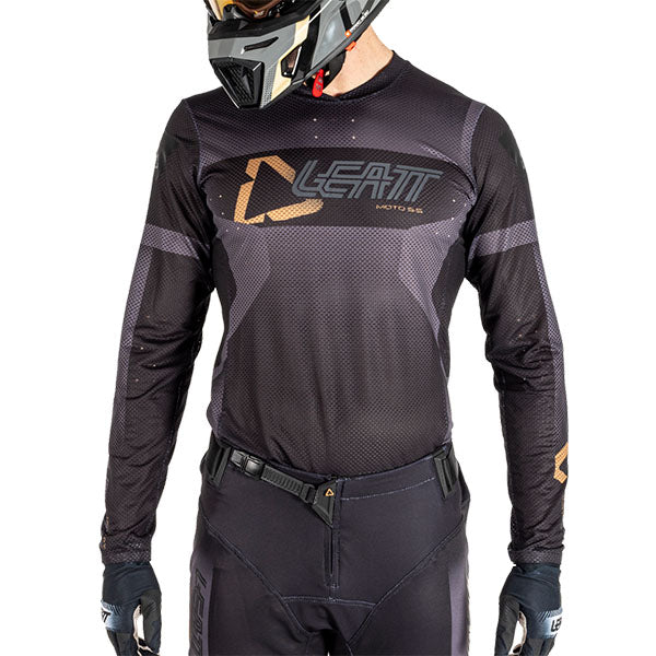 Image showing Leatt, Moto 5.5 UltraWeld Jersey in Matcha, Colors: Cheetah, Flame, Matcha, Stealth, Sunburn, Sizes: 2-3, SKU: 5025300144