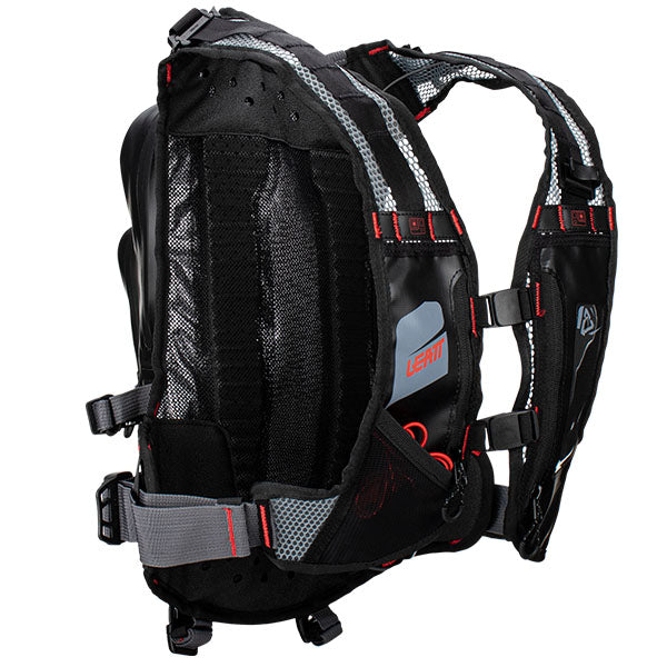 Product image of Leatt, Moto HydraDri WP 2.0 Hydration System in Black, Colors: Black, Cactus, Titanium