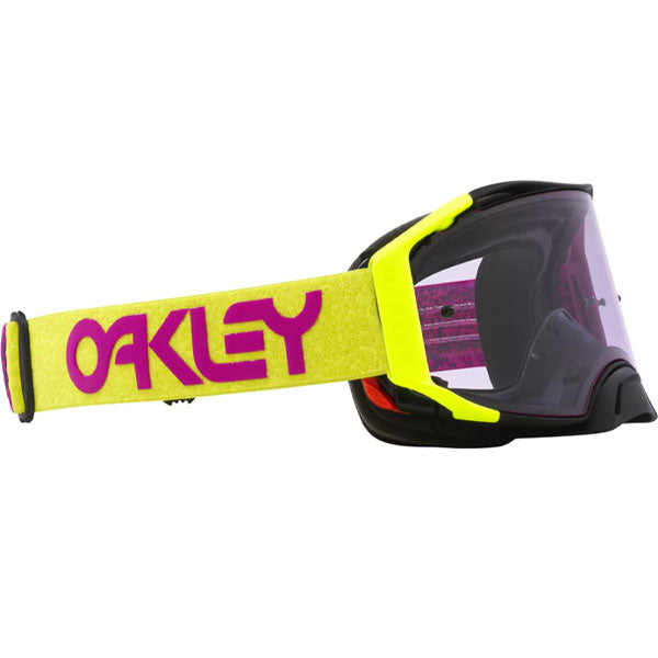 Oakley Airbrake MX Retina Goggle - close-up of lens coating and clarity SKU OO7046-F7