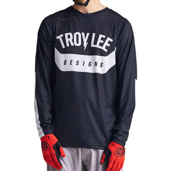 Product image of Troy Lee Designs - Skyline Air LS Aircore Jersey (MTB) SKU:345993015 | Sizes: SM, MD, LG, XL, 2XL | Designed for Mountain Bike, BMX and E-Bike riders | Available at BTO Sports
