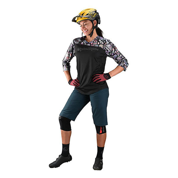 Product image of Troy Lee Designs - Mischief Short No Liner (Womens) (MTB) SKU:260786063 | Sizes: SM–XL | Designed for Mountain Bike, BMX and E-Bike riders | Available at BTO Sports