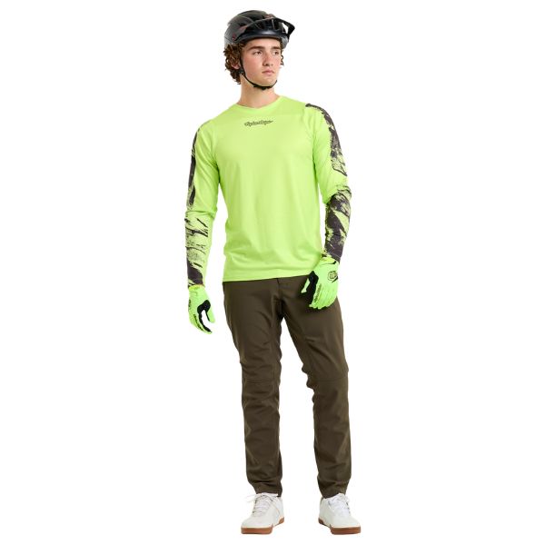 Product image of Troy Lee Designs - Skyline Chill Mono Pants (MTB) SKU:284931026 | Sizes: 30–38 | Designed for Mountain Bike, BMX and E-Bike riders | Available at BTO Sports