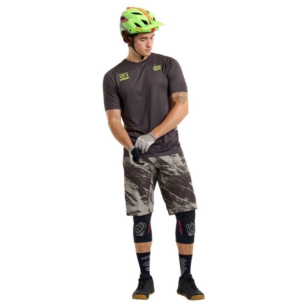 Product image of Troy Lee Designs - Skyline Elemental Jersey (MTB) SKU:319879012 | Sizes: SM–XL | Designed for Mountain Bike, BMX and E-Bike riders | Available at BTO Sports