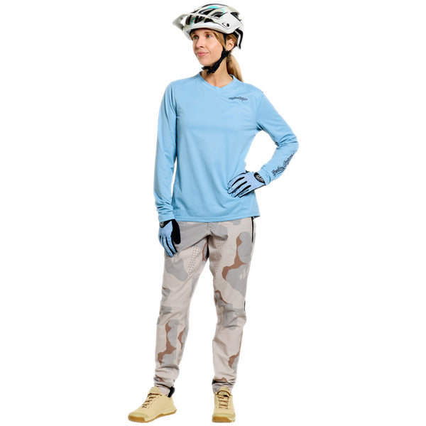 Troy Lee Designs - Lilium Pro Flow Camo Pants (MTB) (Womens) mountain bike pants product shown from another angle sku 234023001