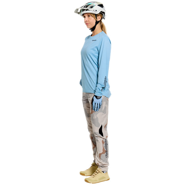 Troy Lee Designs - Lilium Pro Flow Camo Pants (MTB) (Womens) mountain bike pants product shown from another angle sku 234023001