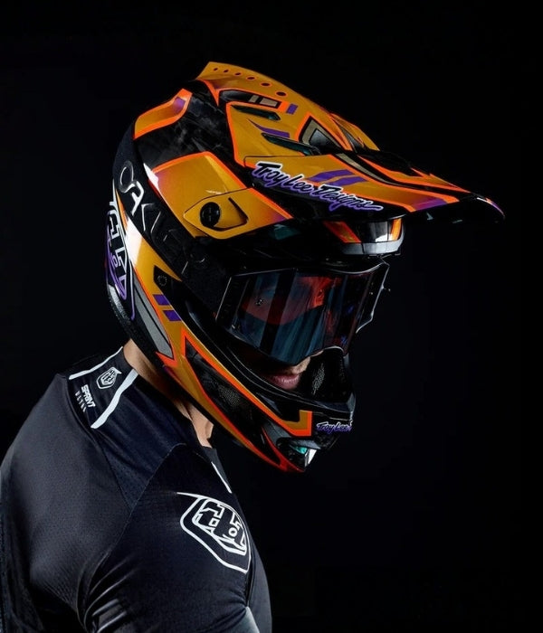 D4 MTB Helmets collection