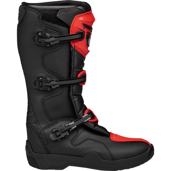 Fly Racing Maverik LT Boots product image in Blk sizes 7, 8, 9, 10, 11, 12, 13, 14 SKU 364-6600. Boots | Available at BTO Sports