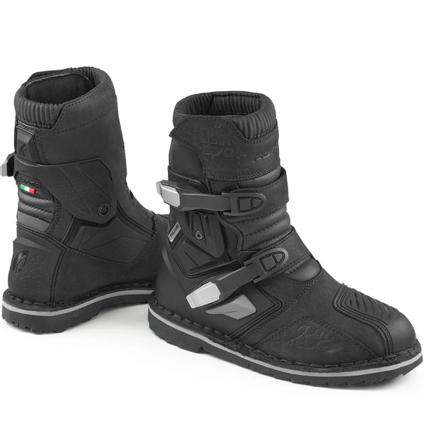 Forma - Terra Evo Low Dry Boots motorcycle boots in Black product view sku FOTRLBK38