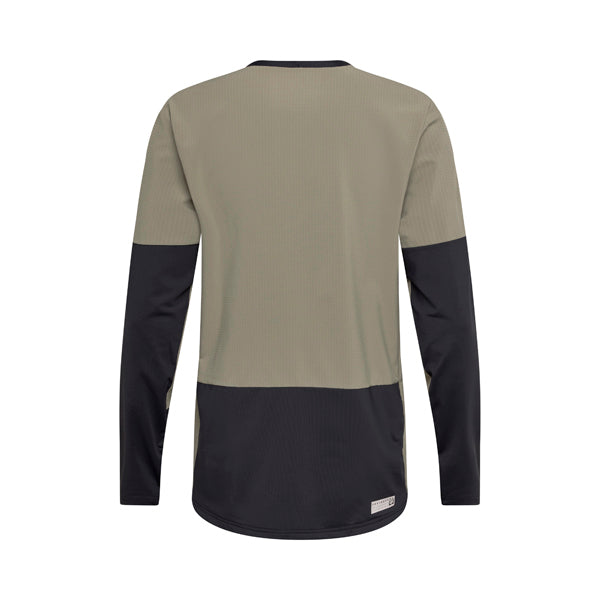 Product image of Fox Racing - Defend Thermal Jersey (MTB) SKU:33788-291-M | Sizes: SM–XL | Designed for Mountain Bike, BMX and E-Bike riders | Available at BTO Sports