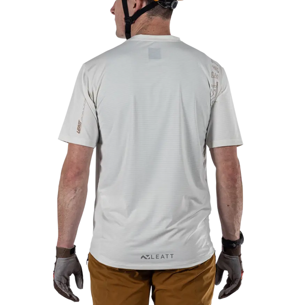 Studio product image of Leatt, Trail X-Flow Jersey (MTB) Mountain Bike in Black, Colors: Black, Cream, Neon, Pistachio, Sizes: 2-3, SKU: 5025103960