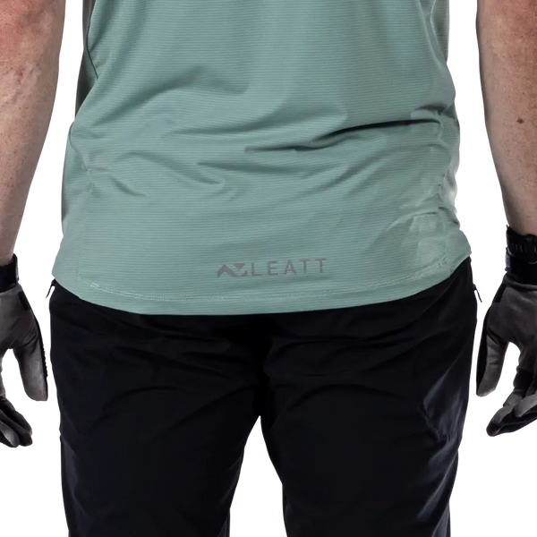 Product image of Leatt, Trail X-Flow Jersey (MTB) Mountain Bike in Black, Colors: Black, Cream, Neon, Pistachio, Sizes: 2-3, SKU: 5025103960