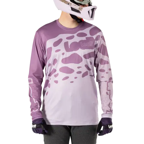 Product image of Leatt, Gravity 3.0 Jersey (MTB) Mountain Bike in Black, Colors: Black, Desert, Glamis, Lavender, Sizes: 2-3, SKU: 5025010862