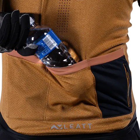 Product image of Leatt, Trail 4.0 Jersey (MTB) Mountain Bike in Peanut, Colors: Black, Peanut, Teal, Sizes: 2-3, SKU: 5025103724