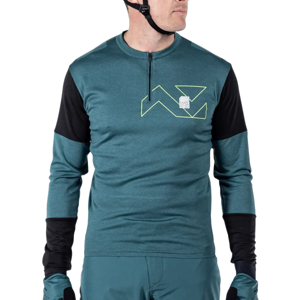 Product image of Leatt, Trail 4.0 Jersey (MTB) Mountain Bike in Black, Colors: Black, Peanut, Teal, Sizes: 2-3, SKU: 5025103724