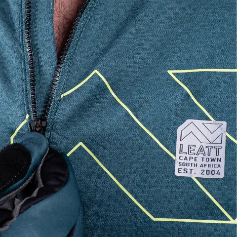 Studio product image of Leatt, Trail 4.0 Jersey (MTB) Mountain Bike in Black, Colors: Black, Peanut, Teal, Sizes: 2-3, SKU: 5025103724