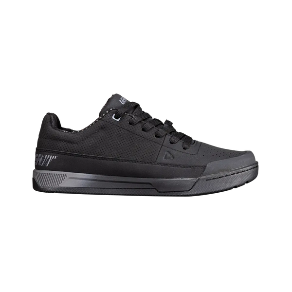 Detailed product image of Leatt, Flat 2.0 Shoe in Loam, Colors: Loam, Stealth, Sizes: 8-105, SKU: 3024320248