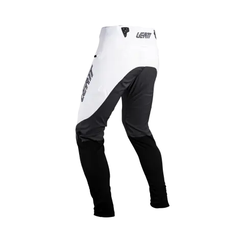 Studio product image of Leatt, Gravity 5.0 Pant (MTB) Mountain Bike in Black, Colors: Black, Mojito, White, Sizes: 2-3, SKU: 5025010605
