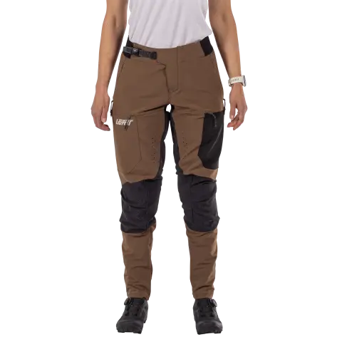 Product photo showing Leatt, Enduro 4.0 Pant Womens (MTB) Mountain Bike in Loam, Colors: Black, Loam, Sizes: 2-2, SKU: 5025107741