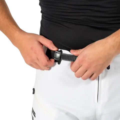Detailed product image of Leatt, Gravity 5.0 Pant (MTB) Mountain Bike in Black, Colors: Black, Mojito, White, Sizes: 2-3, SKU: 5025010605