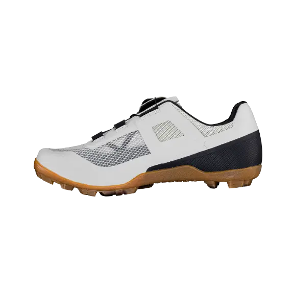 Detailed product image of Leatt, ProClip Endurance 6.0 Shoe in Black, Colors: Black, White, Sizes: 6-115, SKU: 3025106204