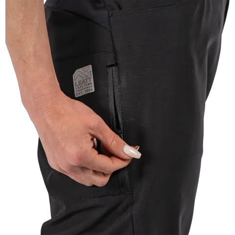 Product image of Leatt, Trail 2.0 Shorts Womens (MTB) Mountain Bike, Colors: Black, Cream, Lagoon, Sizes: 2-2, SKU: 5025107625